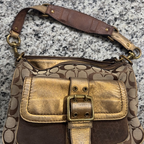Coach purse - Picture 2 of 6